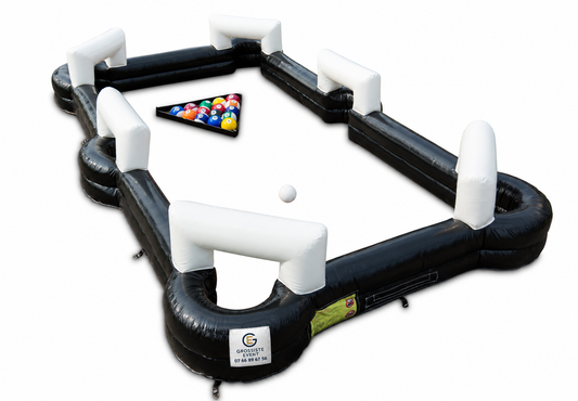 Billard football gonflable avec marquage Grossiste Event sur fond blanc
