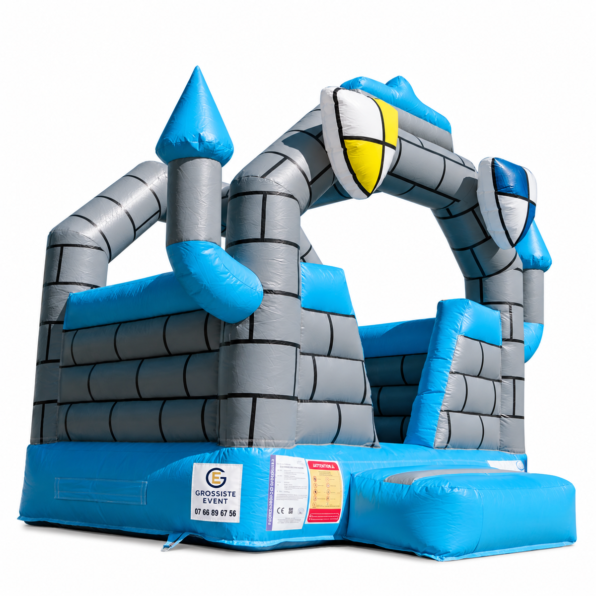 Château Fort gonflable avec marquage Grossiste Event sur fond blanc